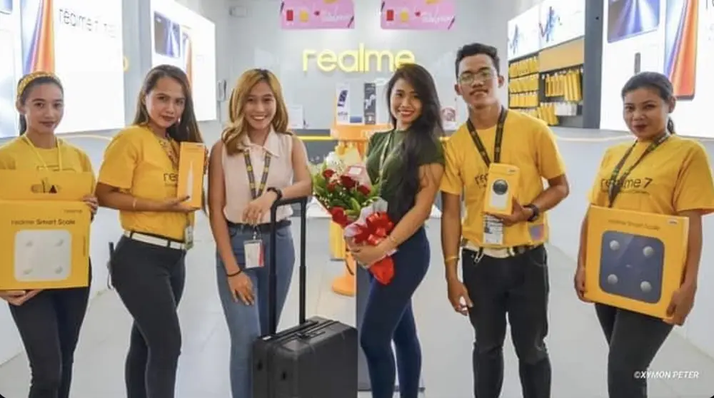 Joy with the realme retail team